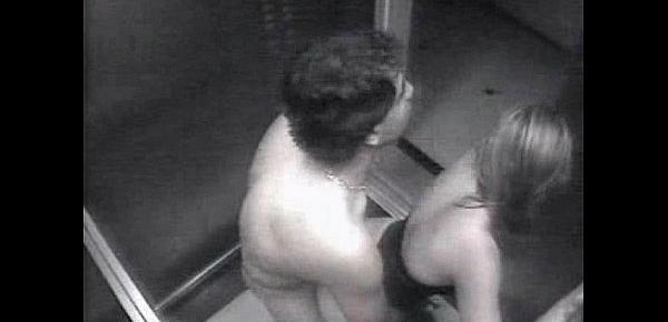 Flagra Sexo no elevador